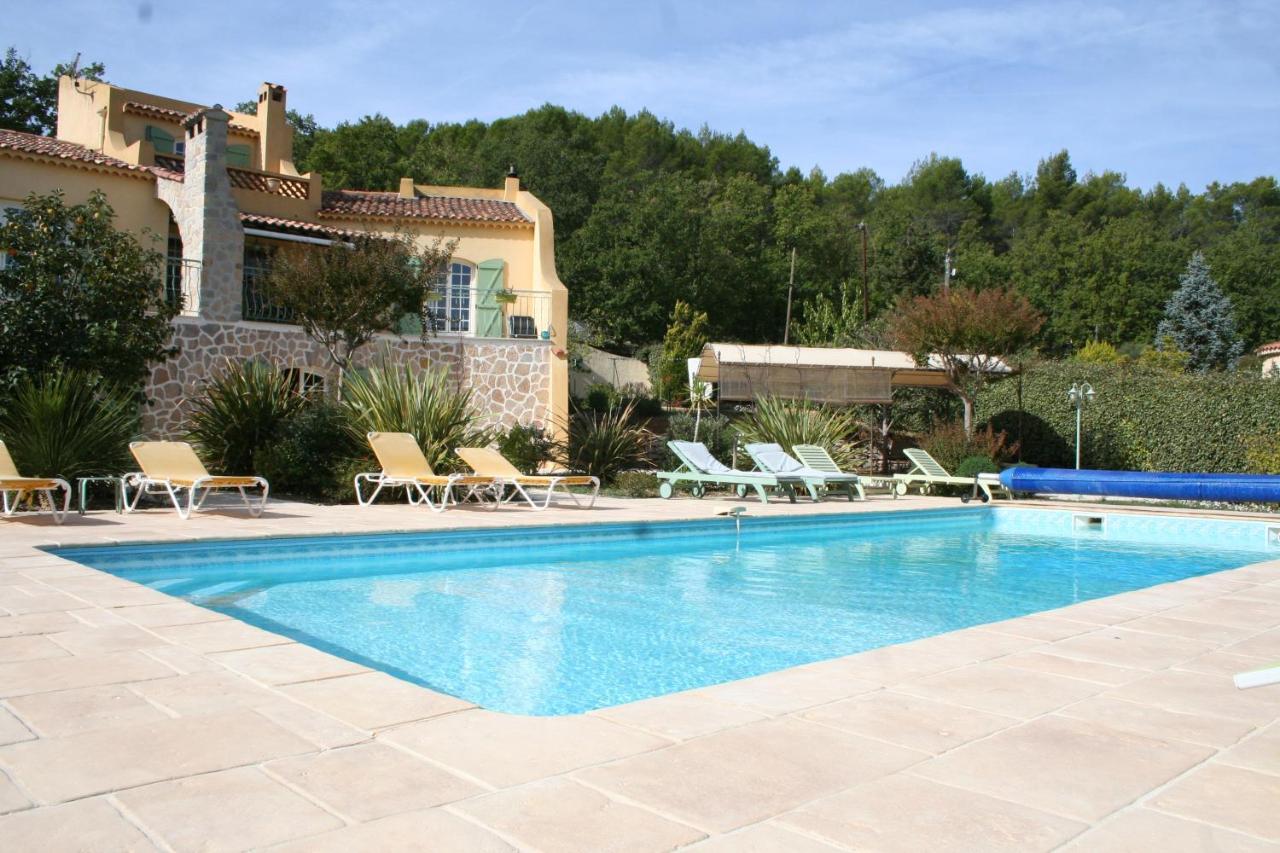 LE MAS DES TARENTES Chambres d'hôtes Trans-en-Provence Exterior foto