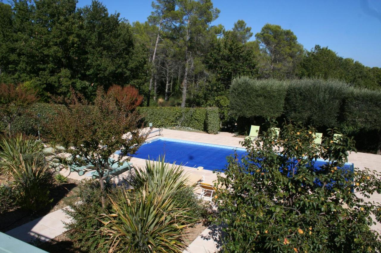 LE MAS DES TARENTES Chambres d'hôtes Trans-en-Provence Exterior foto